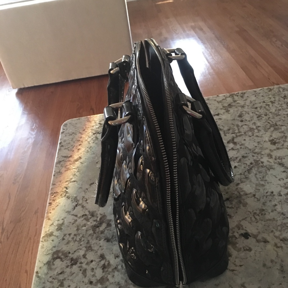 Handbag - Picture 3 of 5